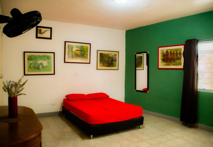 Bedroom 3, Casa Almarita Hostel Social Bar, Medellín