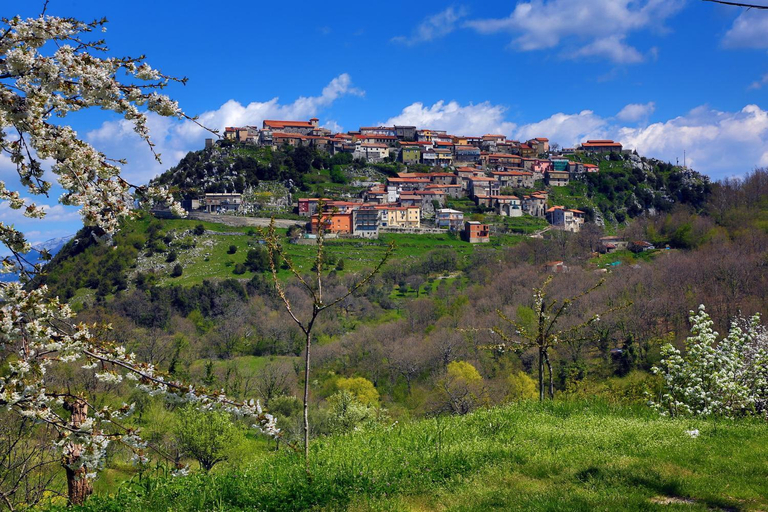 Others 3, Dimora Selu, Salerno