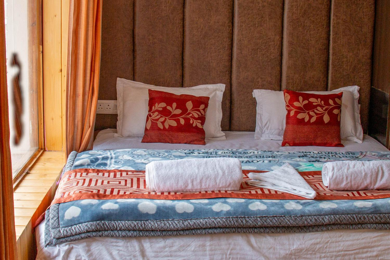 Bedroom 2, Ashuna Hotel & Resort, Kargil