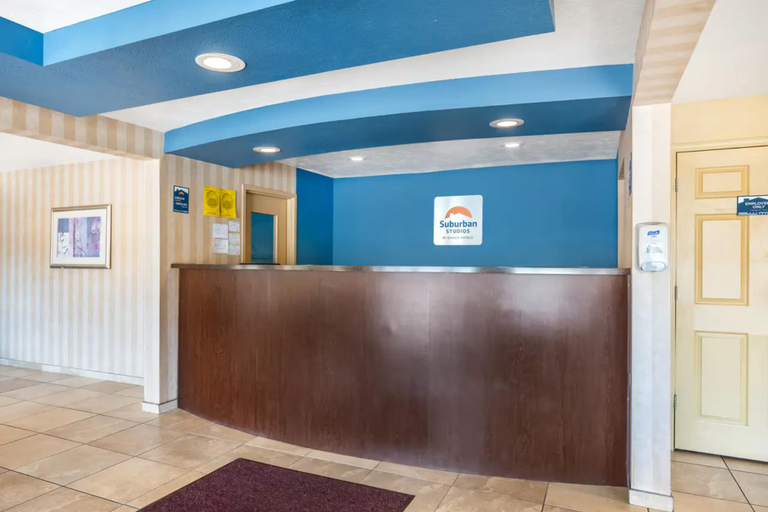 Public Area 2, Suburban Studios Branson On The Strip, Taney