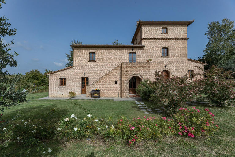 Others 2, Casale Cinque Valli 8, Arezzo