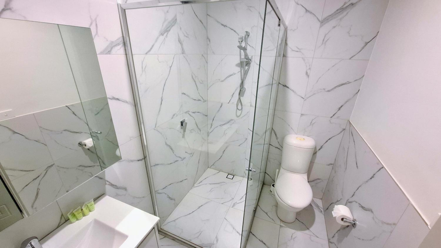 Bathroom 4, Exodus Dandenong Apartment Hotel, Gr. Dandenong - Dandenong