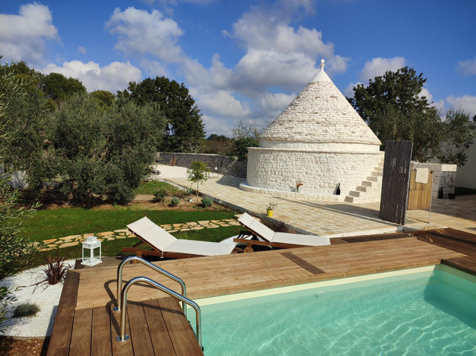 Others 3, La Relais del Trullo, Bari