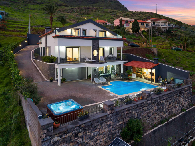 Others 4, São Lourenço Guest House, Machico