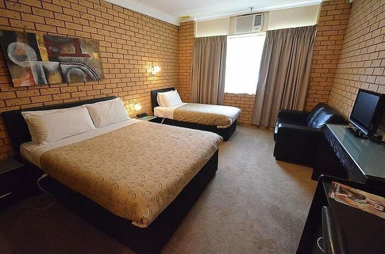 Bedroom 4, Avondel Motor Inn, Benalla - Benalla