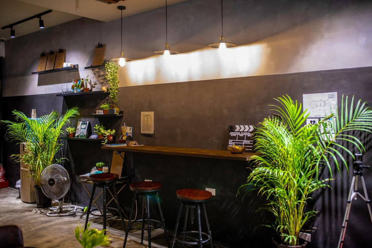 Food & Drinks, How Chill Inn, Tainan