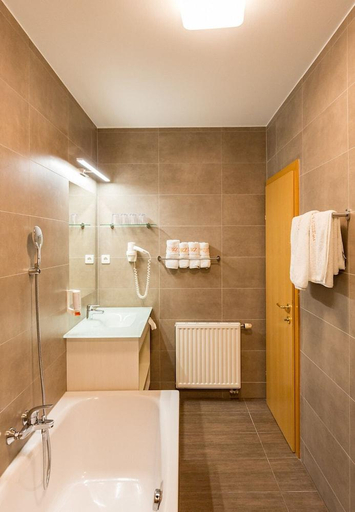 Bathroom 4, Thermenhotel Kurz, Oberpullendorf