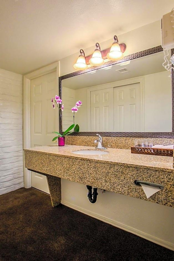 Bathroom, Arizona Golf Resort & Conference Center, Maricopa