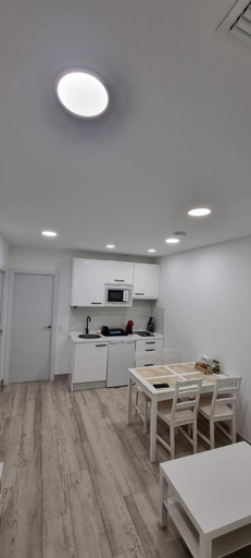Others 2, APARTAMENTOS TANEZ SANTURCE a, Madrid