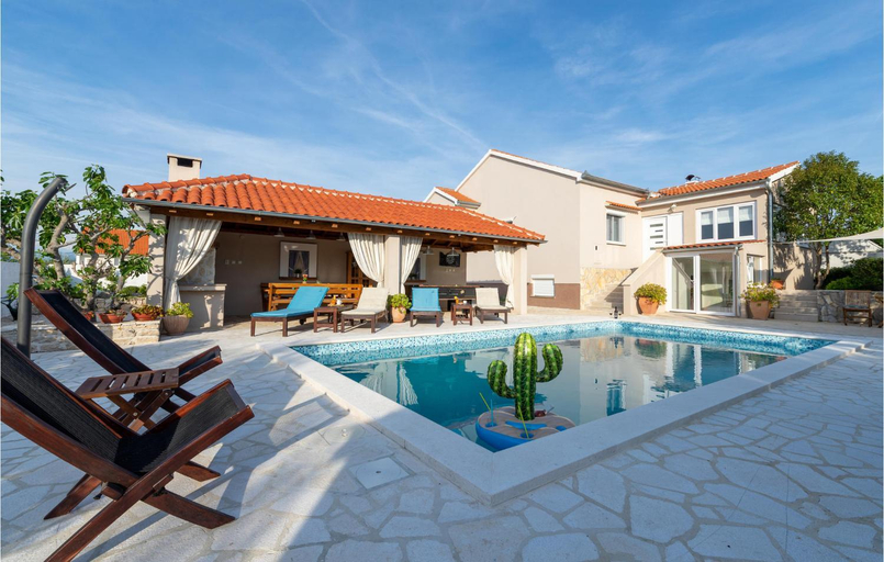Sport & Beauty 2, Villa in Pridraga with Private Pool, Novigrad