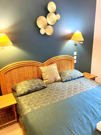 Others 3, HOTEL Residence Normandie, Eure