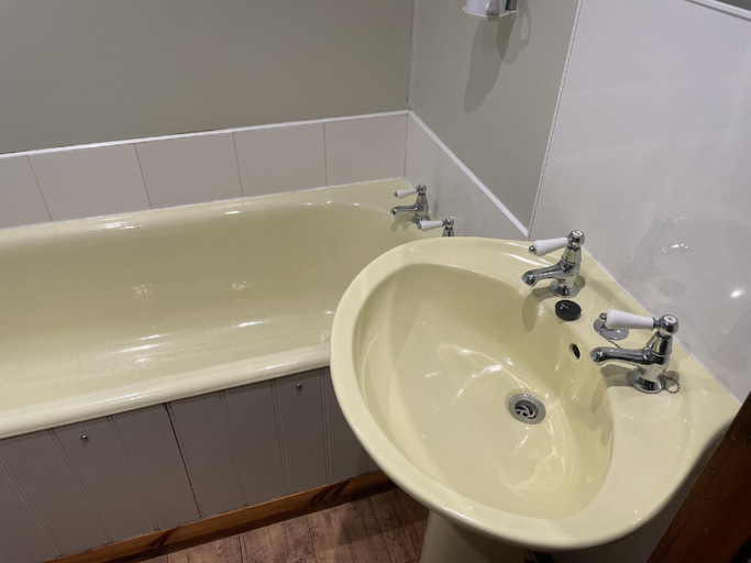 Bathroom, Phlomis, North Yorkshire