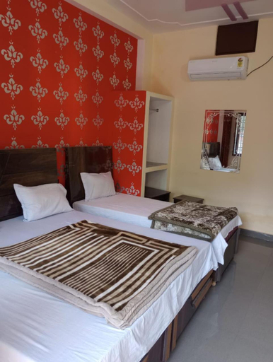 Others 3, Sati tourist lodge, Garhwal