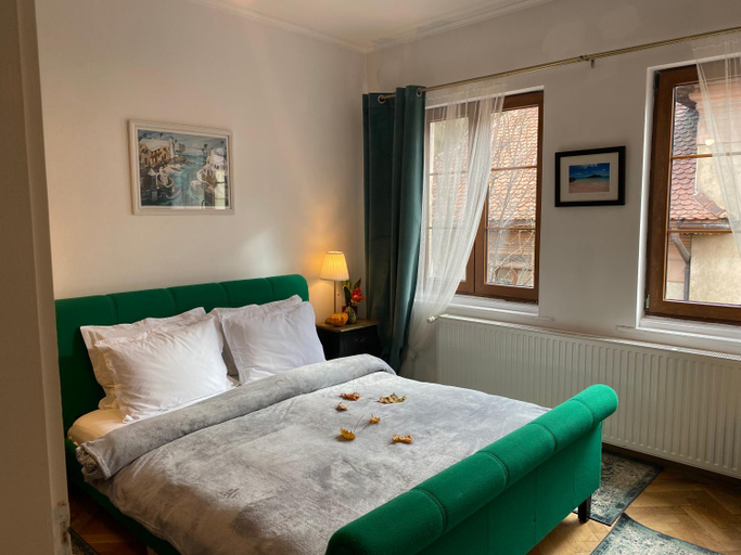 Others 5, Oaza de relaxare, Brasov