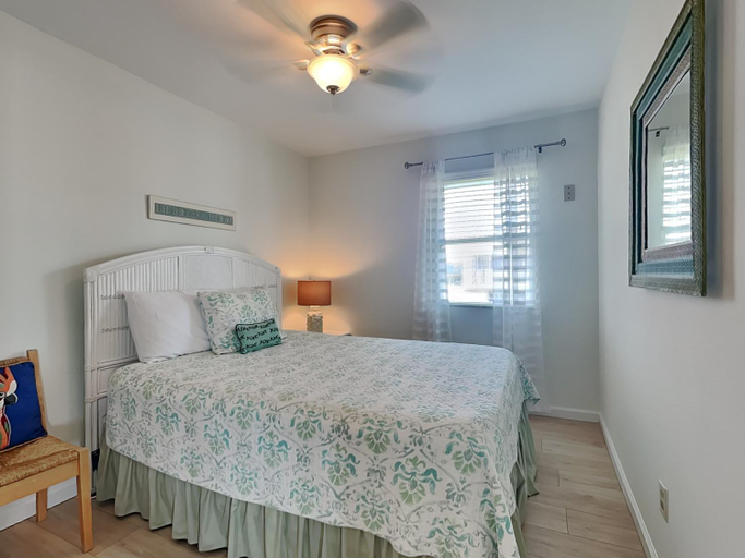 Bedroom 2, Beachfront Bungalow, Galveston