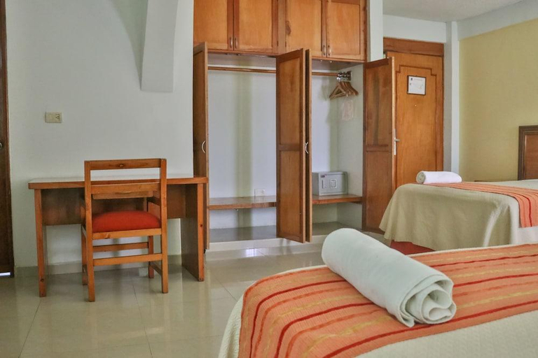 Bedroom 3, Baez Carrizal, Centro