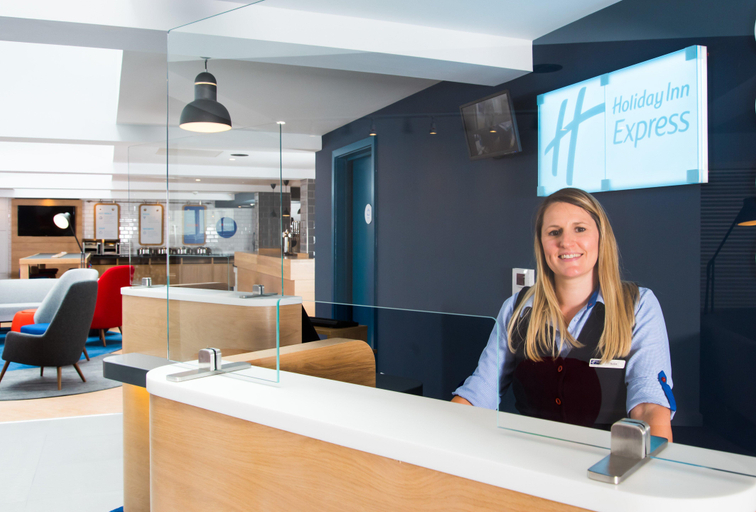 Public Area 2, Holiday Inn Express SWINDON CITY CENTRE by IHG, Swindon