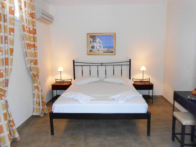 Bedroom 2, Livanios Studios, South Aegean