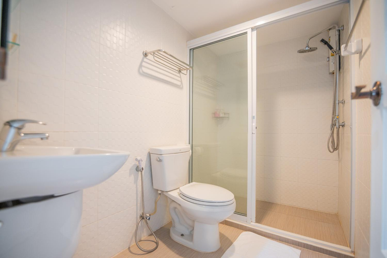 Bathroom 4, Rinrada Resort, Mae Rim