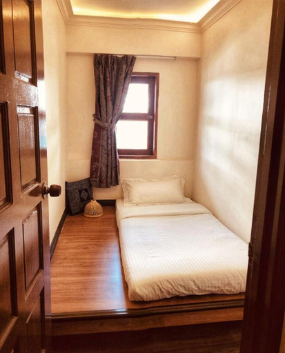 Bedroom 2, Japanese Pod Lodge, Semporna