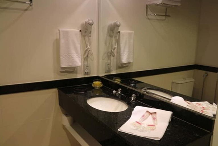 Bathroom 5, Hotel Willisau, Teresópolis