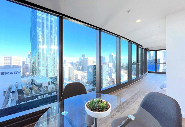 3, LV42 High-rise condo CBD panoramic city view, Melbourne