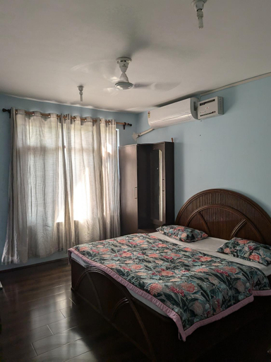 Others 5, Hotel John's Palace, Srinagar