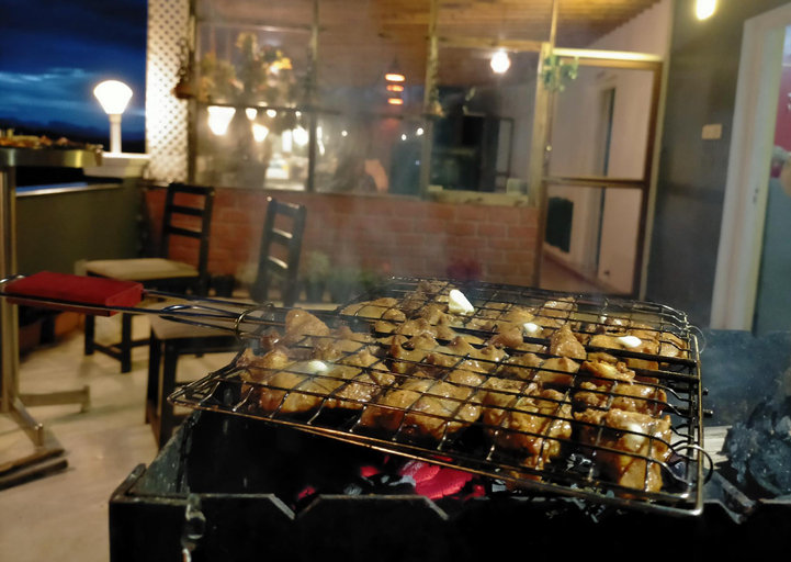 Food & Drinks 5, DrizzleDrop Inn, The Nilgiris
