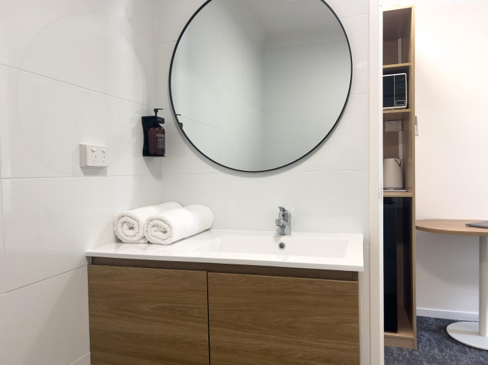 Bathroom 5, Dragon Phoenix Motel and Restaurant, Moree Plains