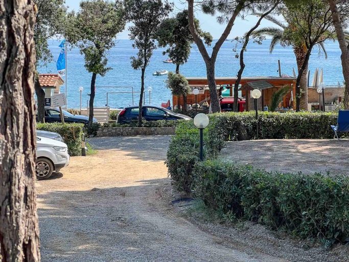 Others 2, Mandel 2 Residence by Mandel club, Livorno