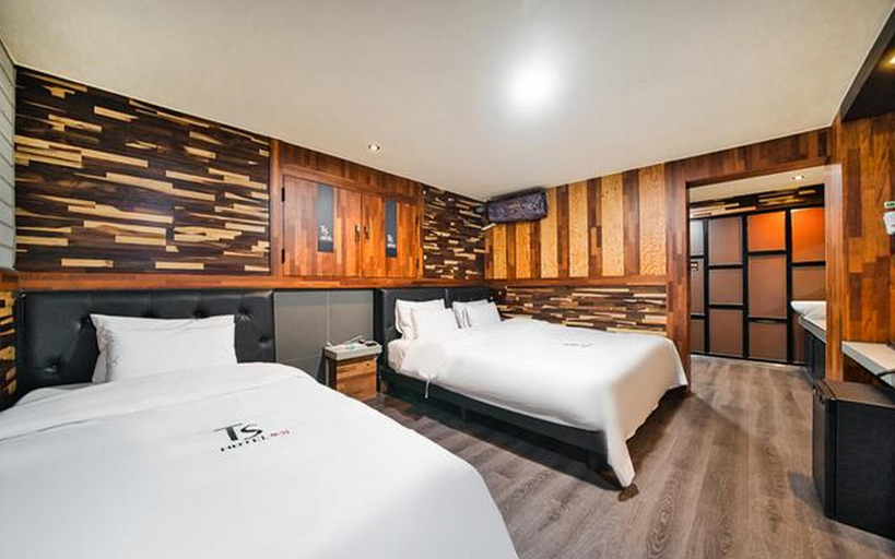 Bedroom 2, Jeonju Junghwasandong Twosome, Jeonju