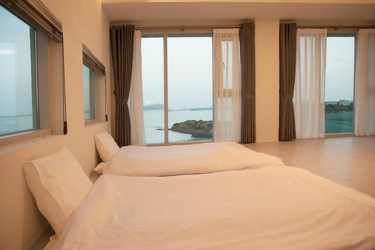 Bedroom 3, Chuidasun Resort Tea & Meditation, Seogwipo