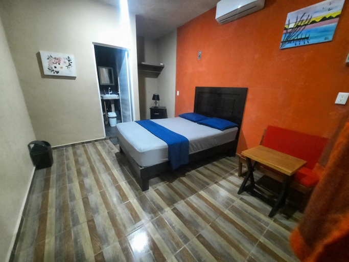 Others 4, Morenos Hotel, Dzan