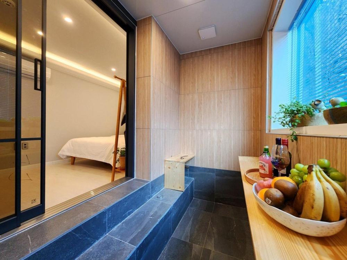 Bedroom 2, Byeolhana Private Pension, Jeonju