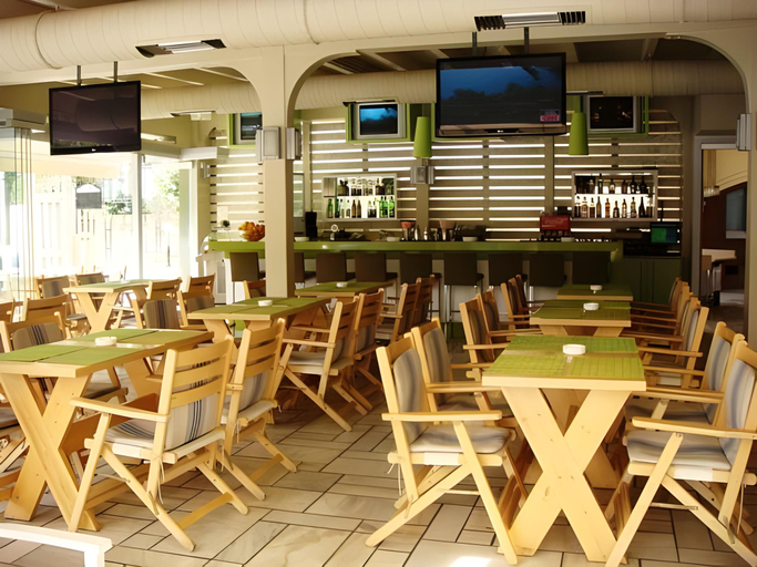 Food & Drinks 5, Anna Maria Village, Crete