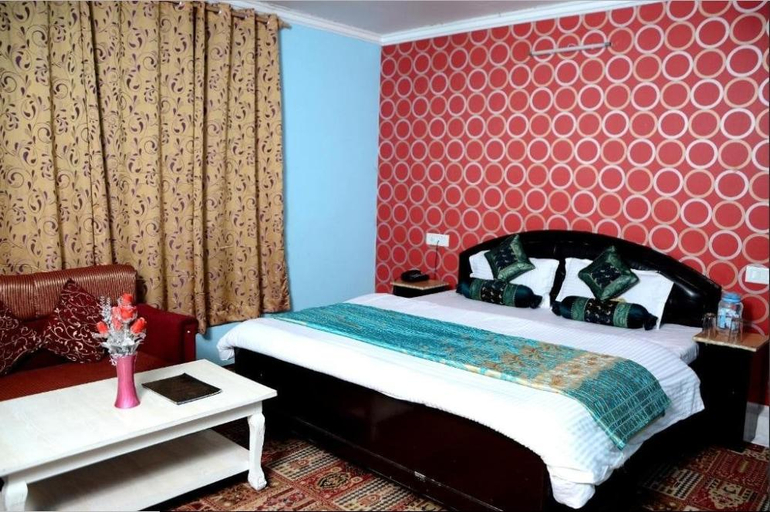 Bedroom, Hotel Aziz, Srinagar