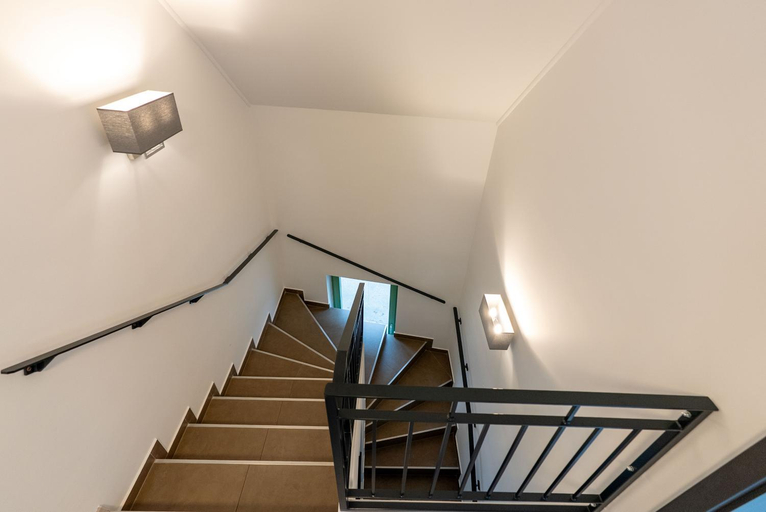 Others 2, Jokai Apartman, Paks