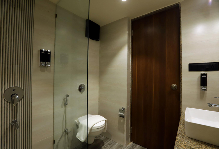 Bathroom 4, Aralia - A Business Hotel MIDC, Mumbai Suburban