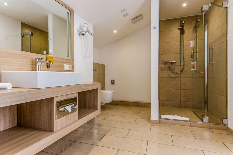 Bathroom 5, Best Western Premier Seehotel Krautkraemer, Münster