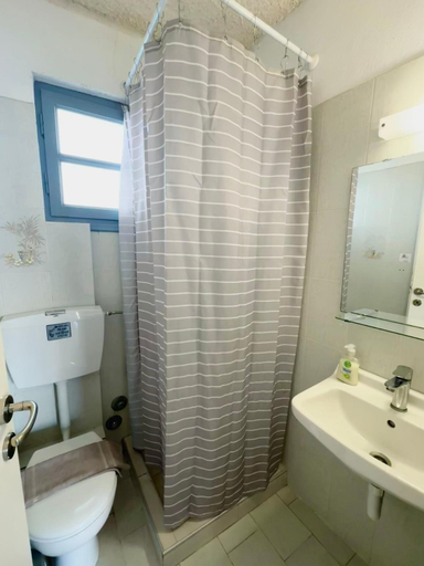 Bathroom 5, Zacharakis Studios, South Aegean