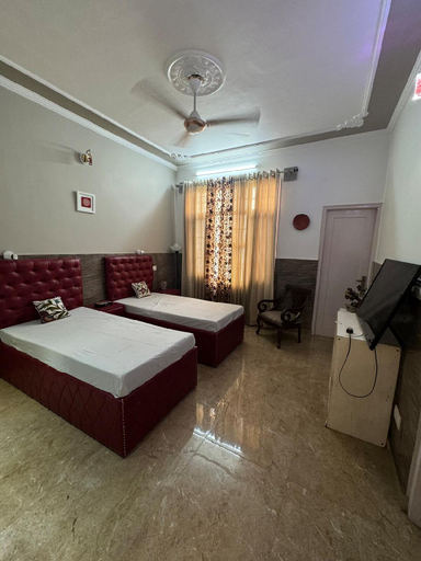 Bedroom 2, Atithibhava, Jammu