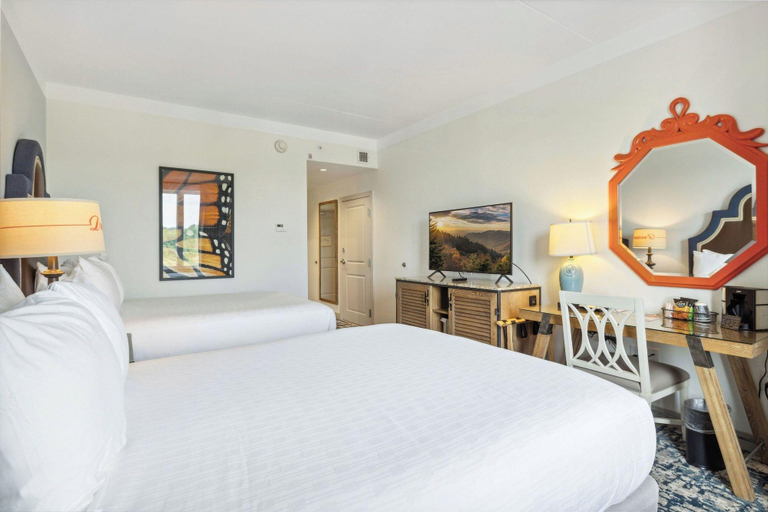Bedroom 3, Dollywood's DreamMore Resort and Spa, Sevier