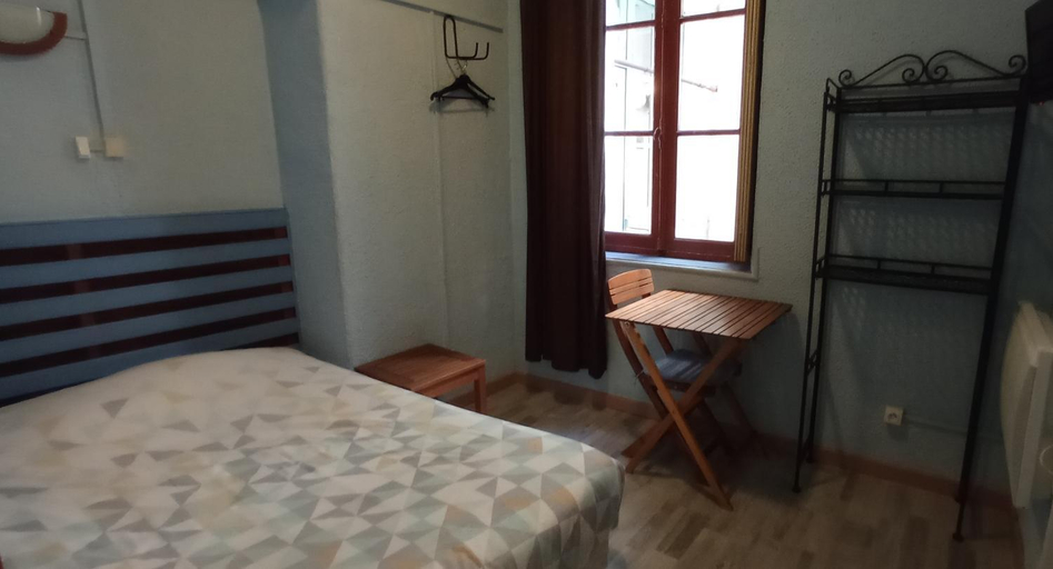Bedroom 5, Hôtel de Paris, Aude