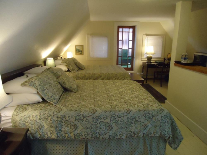 Bedroom 3, Governor's Mansion Inn, Northumberland