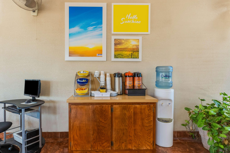 Food & Drinks 5, Americas Best Value Inn Elk City, Beckham