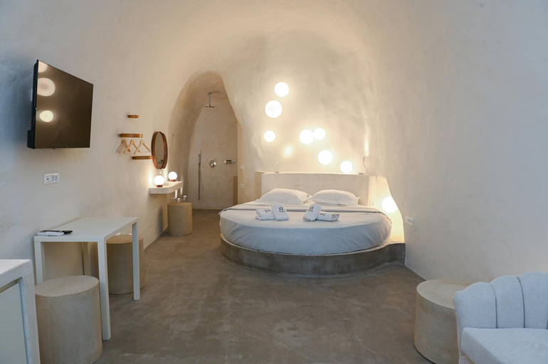 2, Naos Suites, South Aegean