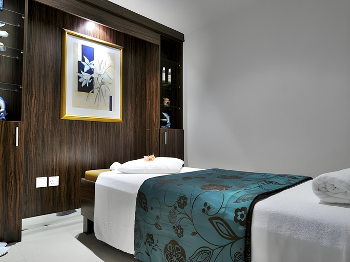 Bedroom 2, Phoenix Plaza Hotel Apartments, Abu Dhabi City
