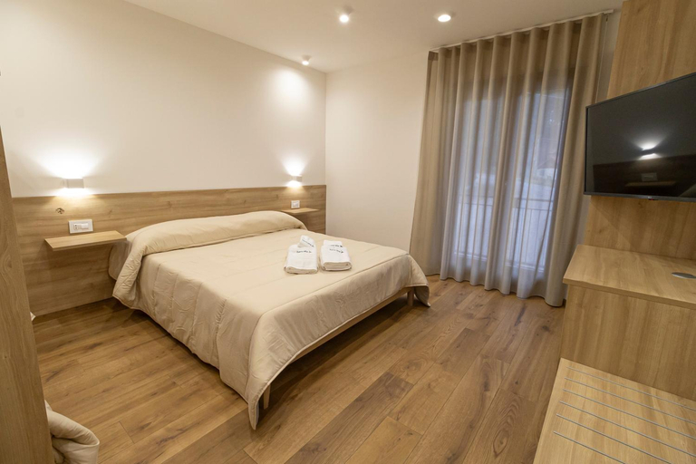 Others 2, B&B Loricaly, Cosenza