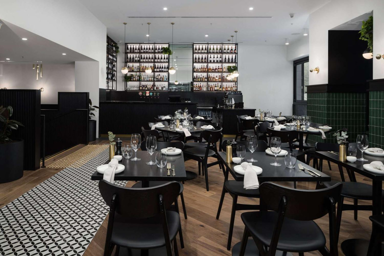 Food & Drinks 5, The Victoria Hotel Melbourne, Melbourne