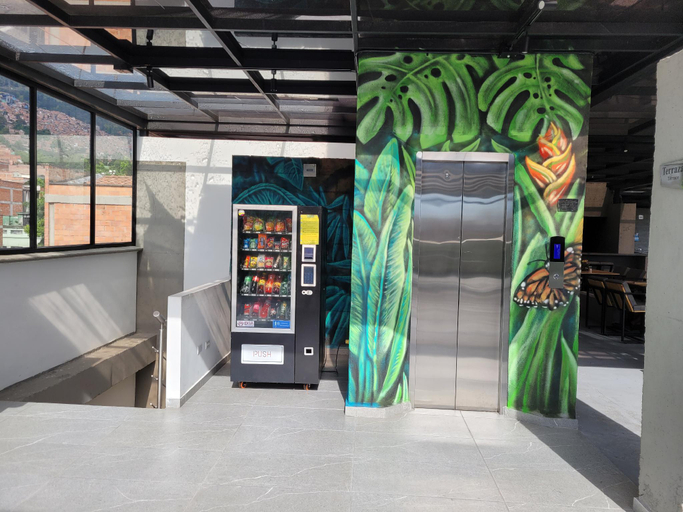 Public Area 2, Edificio Helena, Medellín